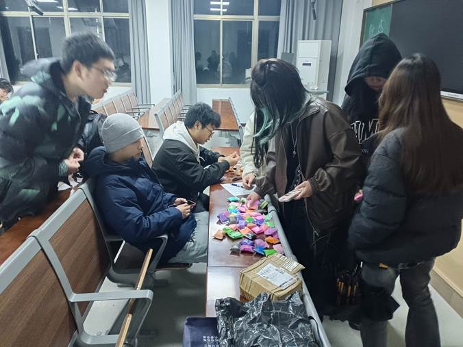 图示, 示意图
中度可信度描述已自动生成:ver1