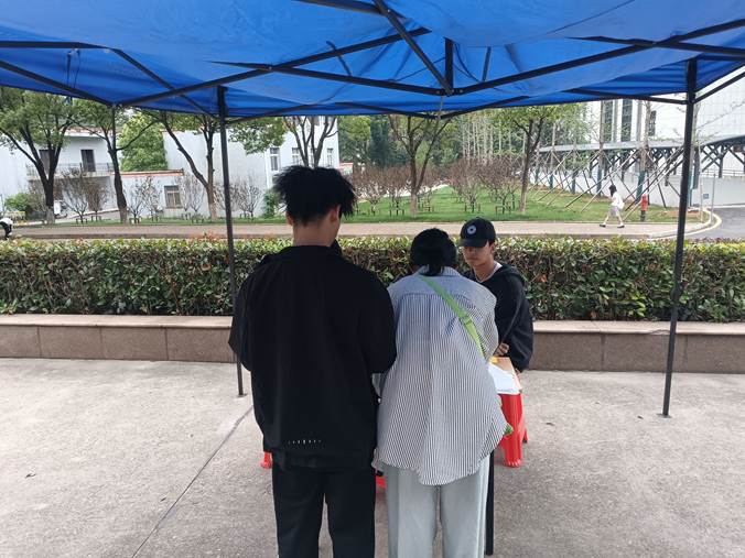 图示, 示意图
中度可信度描述已自动生成:ver1